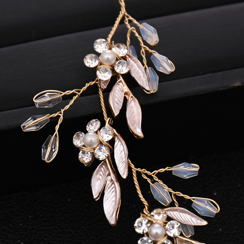 Trendy Wedding Tiara Golden Flowers Leaves Crystal Head Band Bride Wedding Hair Accessories Princess Head Band Wedding Headwear Trendy Wedding Tiara Golden Flowers Leaves Crystal Head Band Bride Wedding Hair Accessories Princess Head Band Wedding Headwear